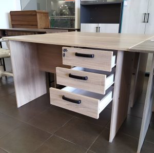 1.4 Meters Small Office Desk